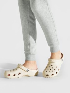 Crocs Klapki Classic 10001 Beżowy