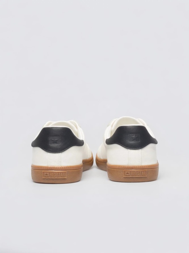 sneakersy męskie z czarnymi akcentami białe tt174128 101
