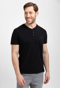 Koszulka z rozpinanym dekoltem T-APY