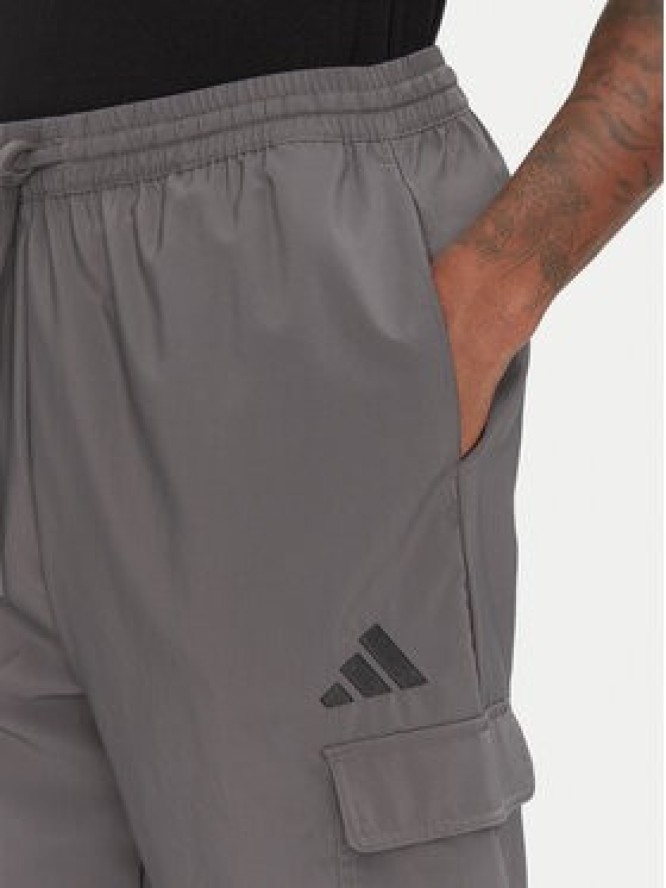 adidas Spodnie dresowe Essentials Small Logo JD1822 Szary Regular Fit