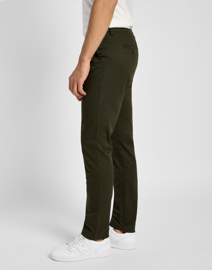 LEE MĘSKIE SPODNIE MATERIAŁOWE SLIM CHINO OLIVE NIGHT 112355772 L71L016192