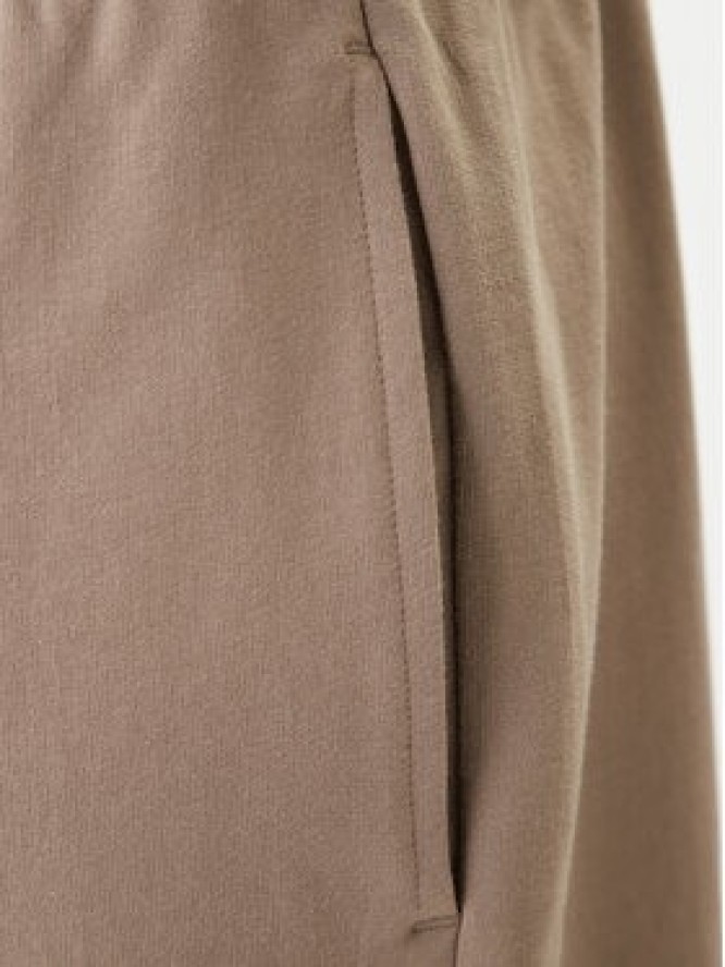 EA7 Emporio Armani Szorty sportowe 8NPS65 PJVRZ U6167 Beżowy Regular Fit