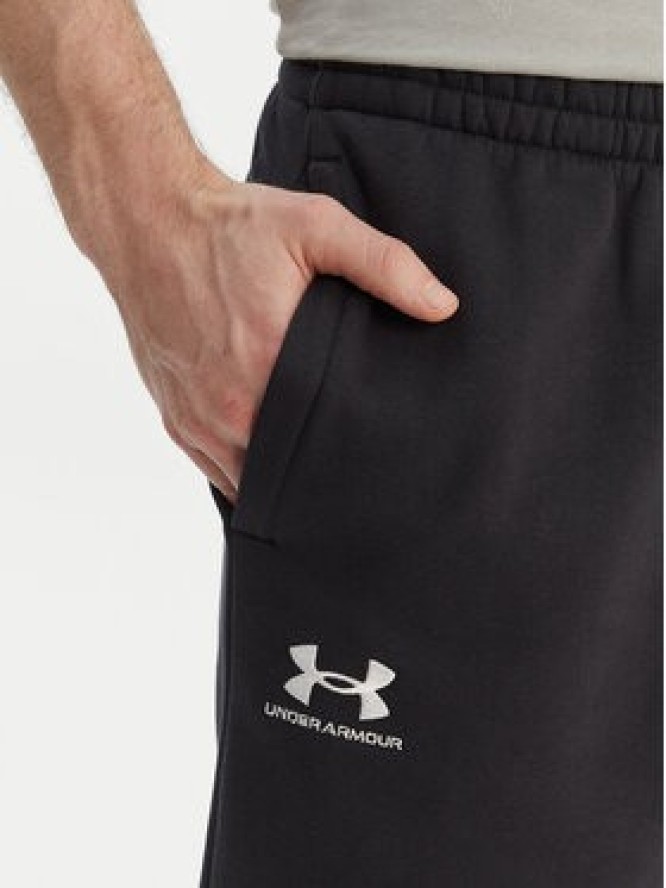 Under Armour Szorty sportowe UA Icon Fleece 1380377 Czarny Regular Fit