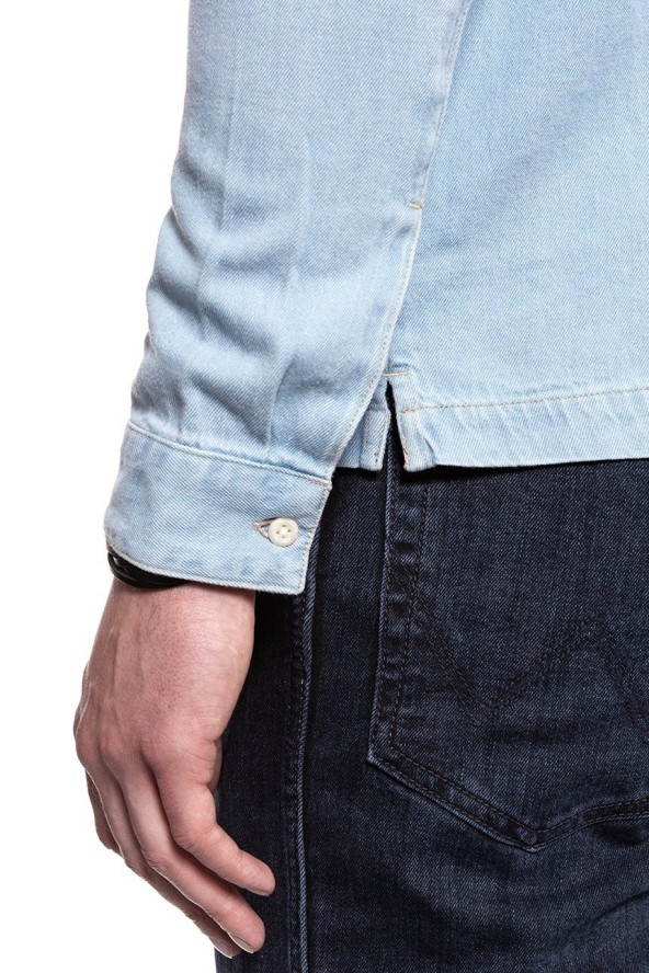 KOSZULA JEANSOWA MĘSKA WRANGLER SHACKET LIGHT INDIGO W5A031D4E 112129921