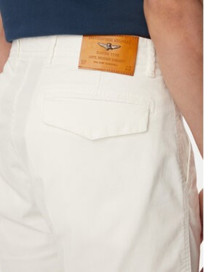 Aeronautica Militare Szorty materiałowe 261BE0278UCT04292 Biały Regular Fit