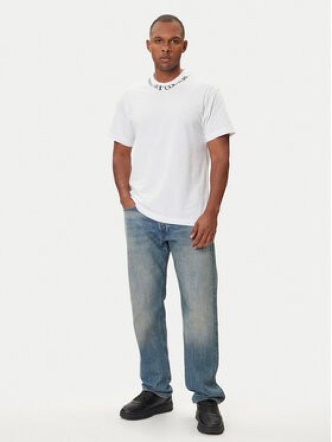 Versace Jeans Couture T-Shirt 79GAHP03 CJ01P Biały Regular Fit