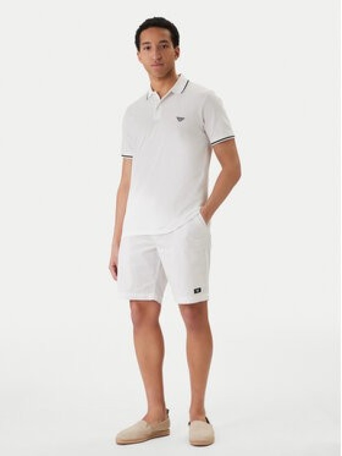 Emporio Armani Szorty sportowe EM000591 AF20428 U0002 Biały