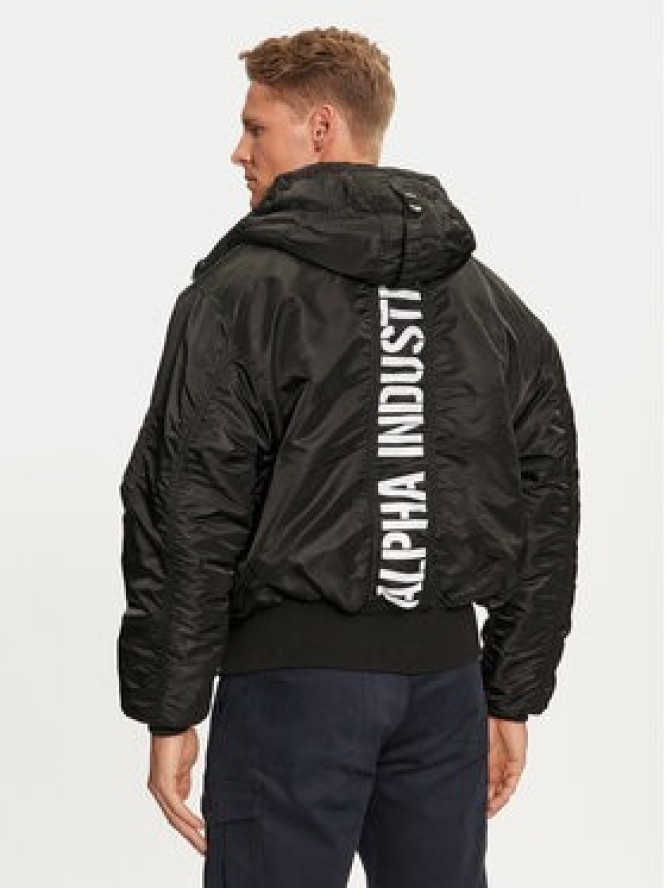 Alpha Industries Kurtka zimowa 113145 Czarny Regular Fit