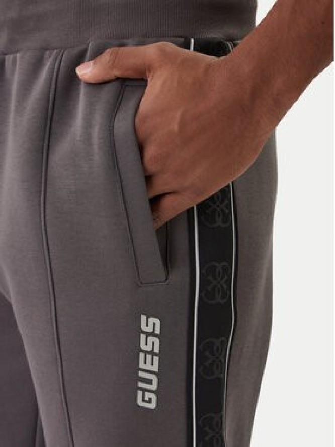 Guess Spodnie dresowe Z2YB09 KB3P2 Szary Regular Fit