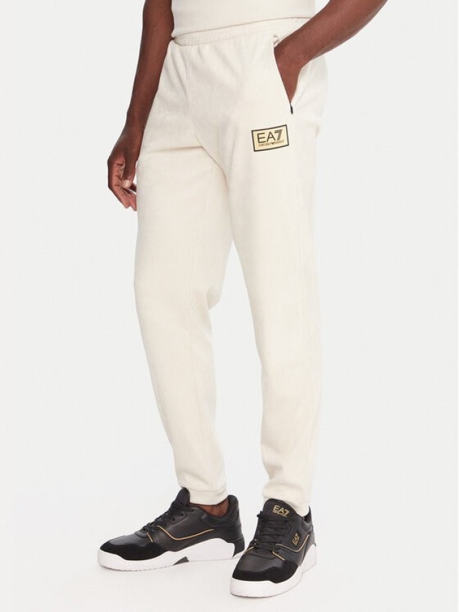 EA7 Emporio Armani Spodnie dresowe 7M000676 AF16718 U1086 Beżowy Regular Fit