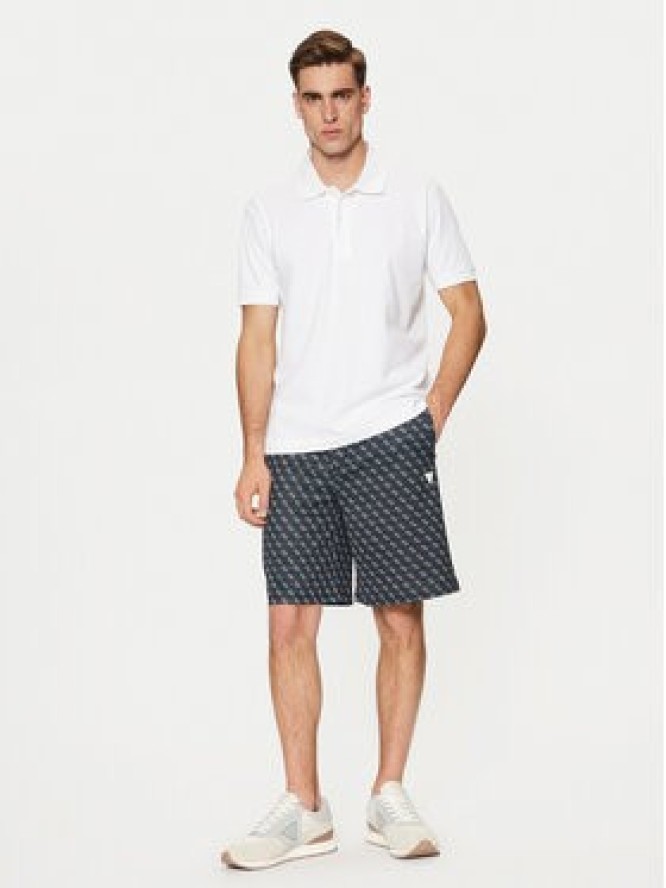 Guess Szorty materiałowe Z4YD03 FL04Q Czarny Regular Fit