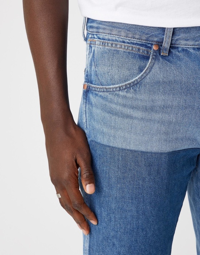 SPODNIE MĘSKIE WRANGLER GREENSBORO SUMMER LOVIN' W15QSF260 112127067