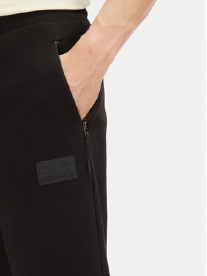 EA7 Emporio Armani Szorty sportowe 7M000095 AF12116 UC001 Czarny Regular Fit