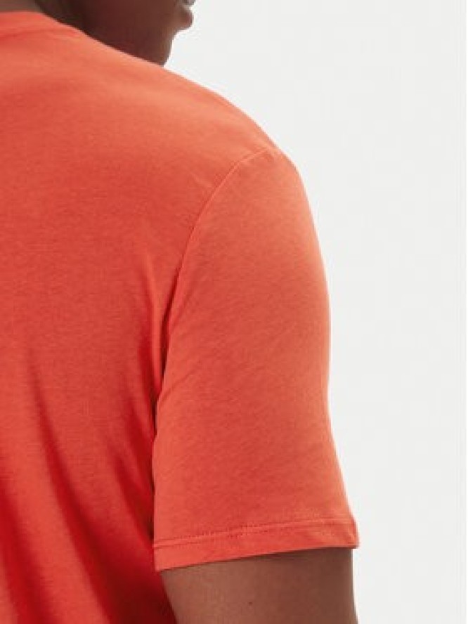 Mustang T-Shirt Austin 1016857 Czerwony Regular Fit