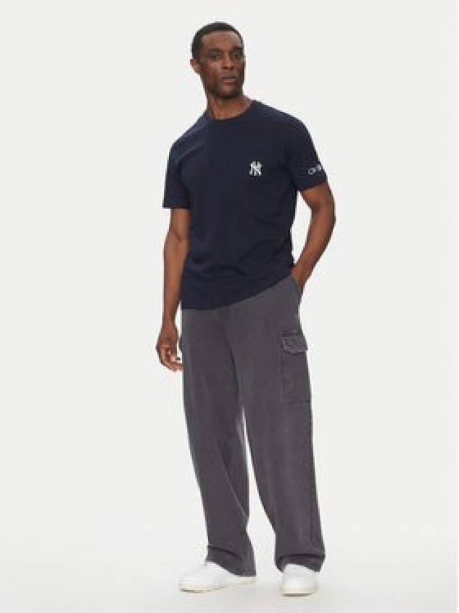 Champion T-Shirt 221038 Granatowy Regular Fit