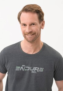 T-shirt w sportowym stylu T-ENDE