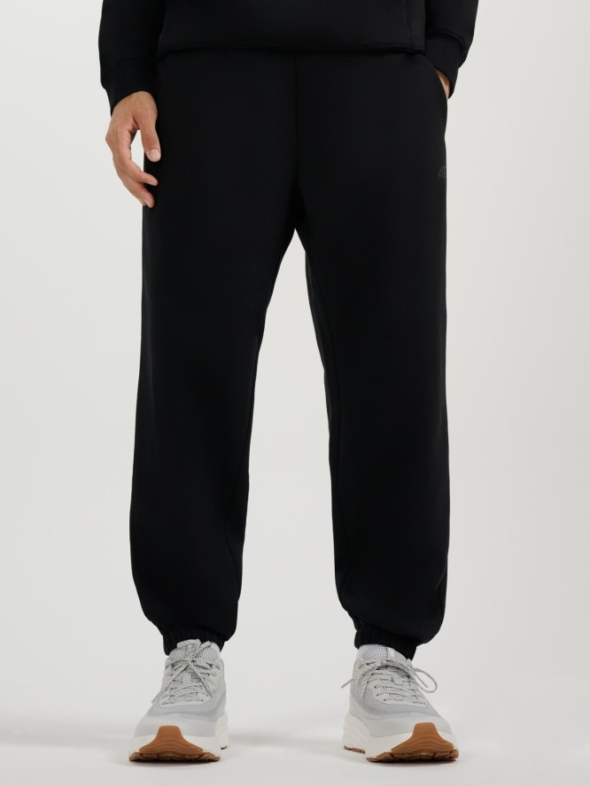 4F Spodnie dresowe joggery męskie - czarne M