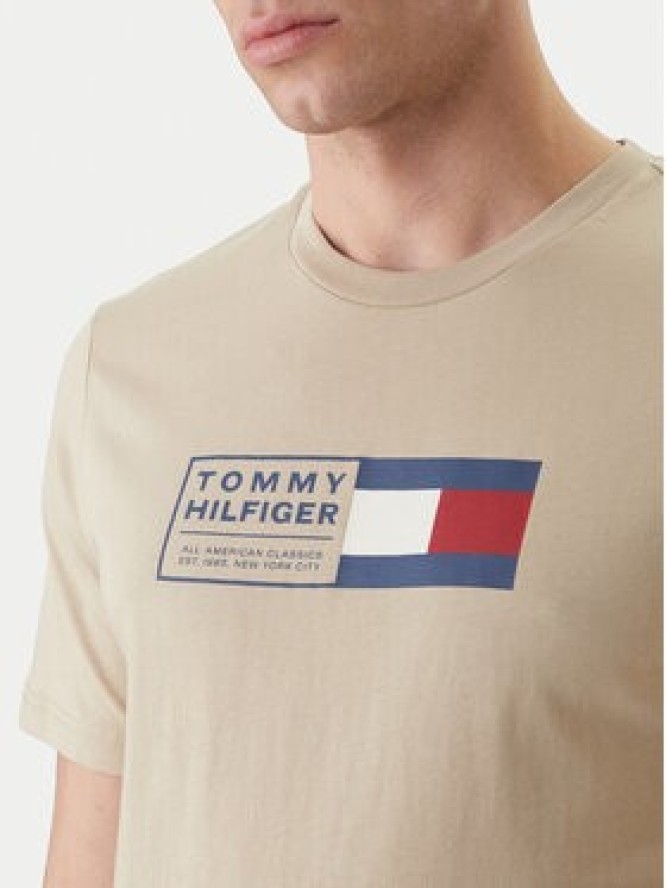 Tommy Hilfiger T-Shirt Brand Love Box MW0MW42366 Beżowy Regular Fit