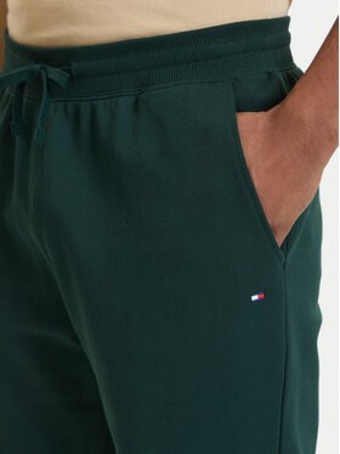 Tommy Hilfiger Szorty sportowe Essential Terry MW0MW37240 Zielony Regular Fit