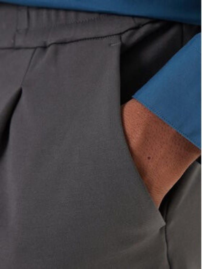 Calvin Klein Chinosy LV04LE613G Szary Slim Fit