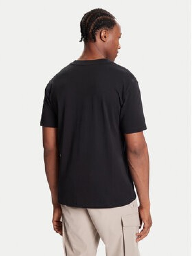 New Balance T-Shirt MT53905 Czarny Regular Fit