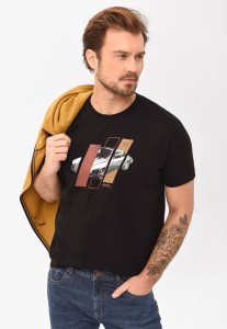 Czarny t-shirt z printem, Comfort Fit, T-SITE