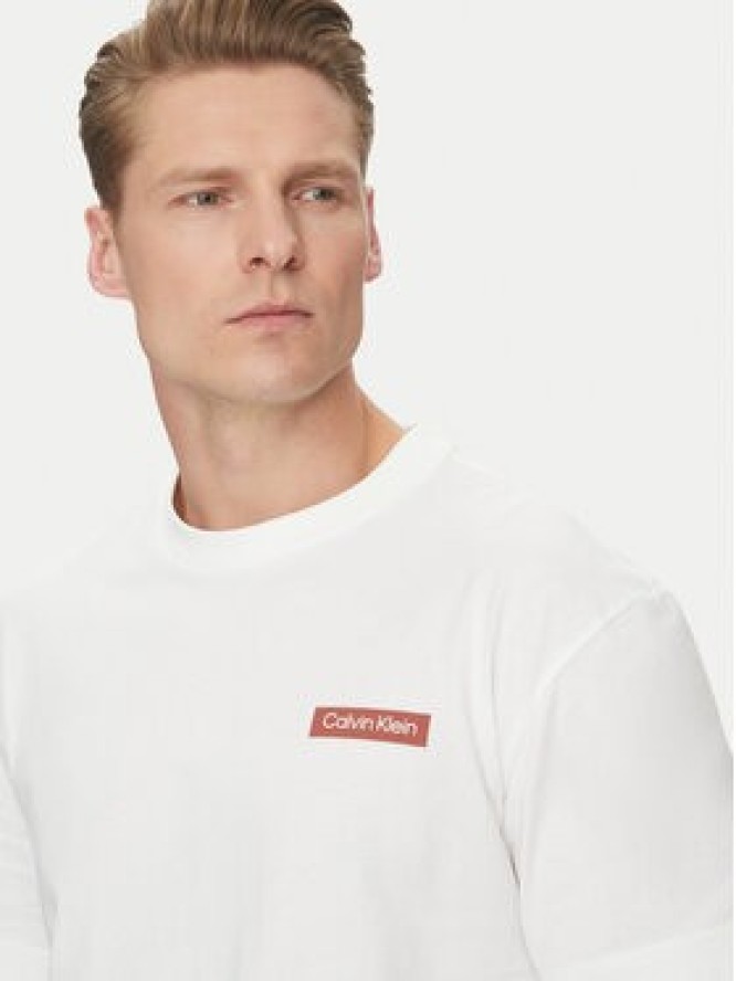 Calvin Klein T-Shirt Overlay Print K10K114158 Biały Regular Fit