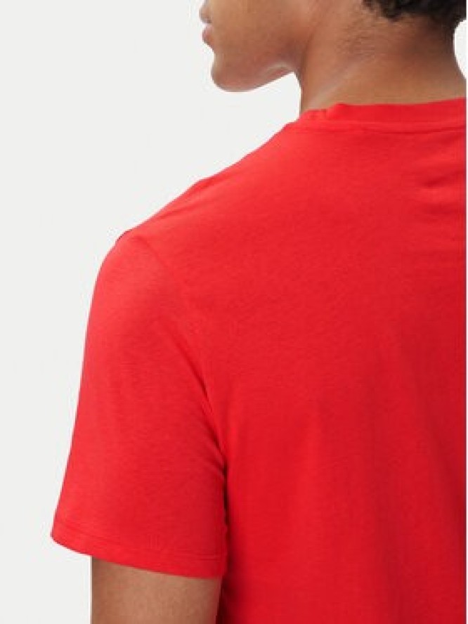 Mustang T-Shirt Austin 1016853 Czerwony Regular Fit