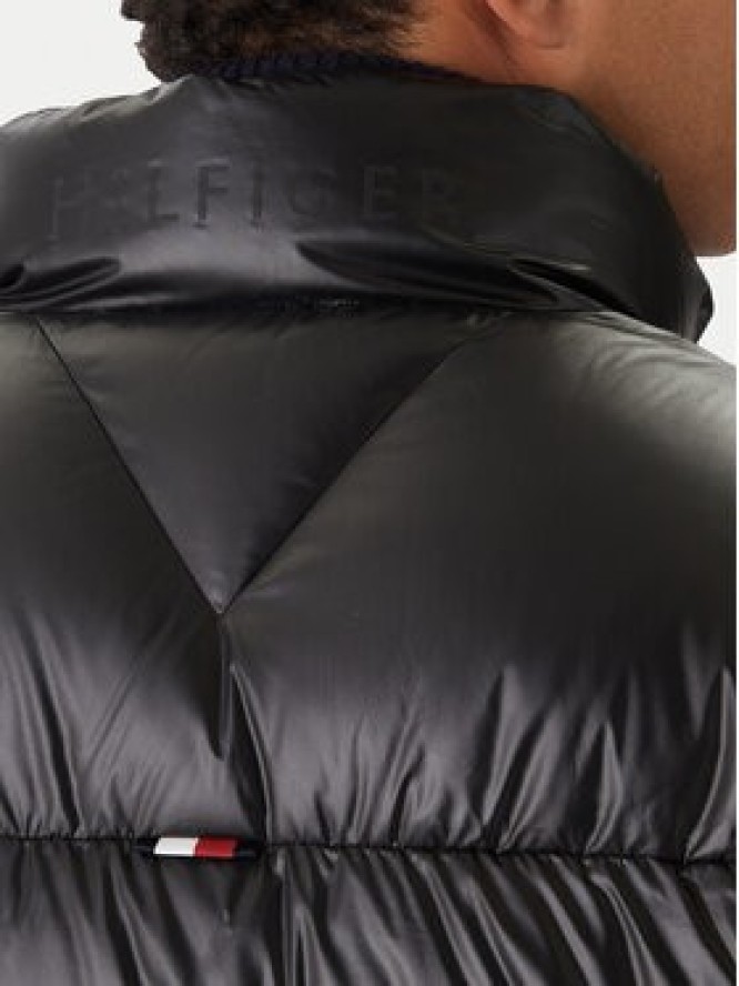 Tommy Hilfiger Kurtka puchowa MW0MW40617 Czarny Regular Fit