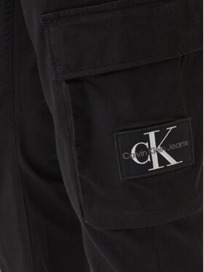 Calvin Klein Jeans Spodnie dresowe J30J324696 Czarny Skinny Fit