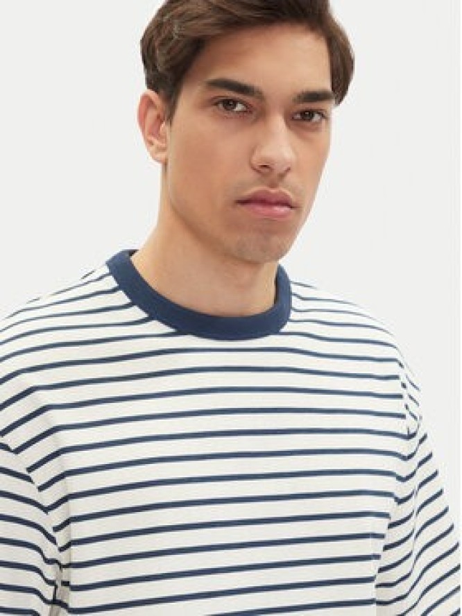 Mustang T-Shirt Allentown 1016286 Biały Oversize