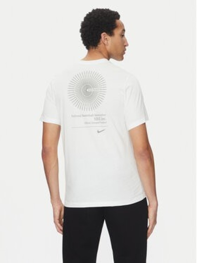 Nike T-Shirt FQ6138 Biały Regular Fit