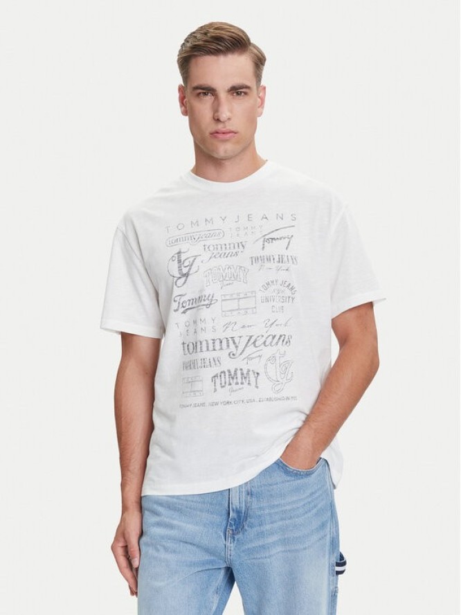 Tommy Jeans T-Shirt Archive Logos DM0DM21584 Biały Relaxed Fit