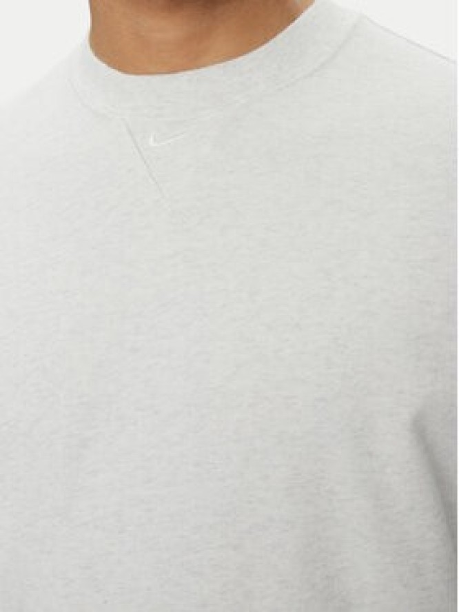 Nike T-Shirt FB7865 Szary Relaxed Fit