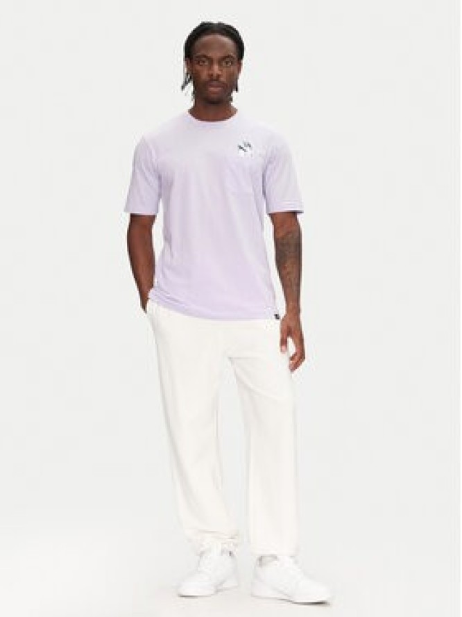 adidas T-Shirt Lounge Slides Graphic Pocket JM0375 Fioletowy Regular Fit