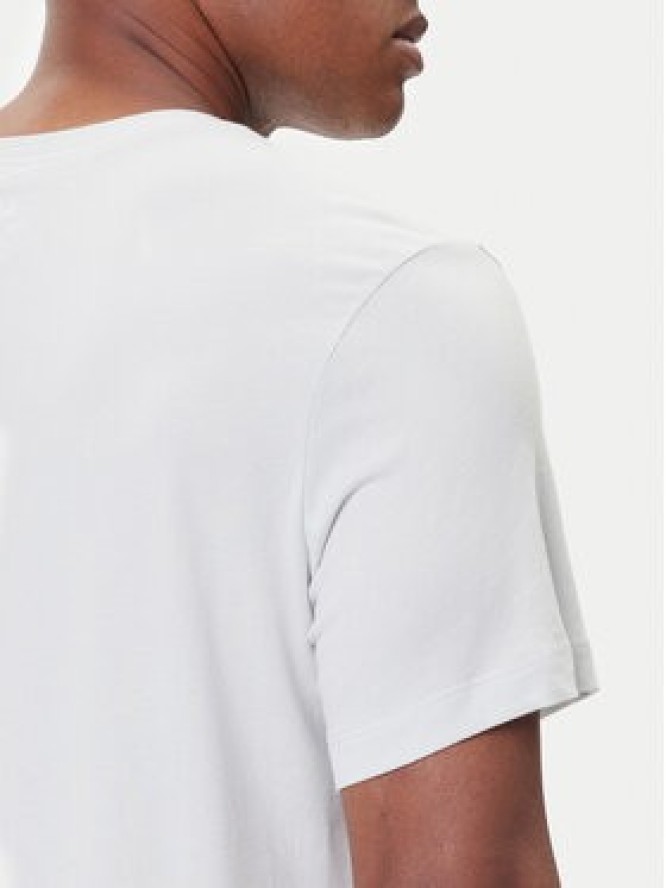 Nike T-Shirt HJ3466 025 Szary Regular Fit