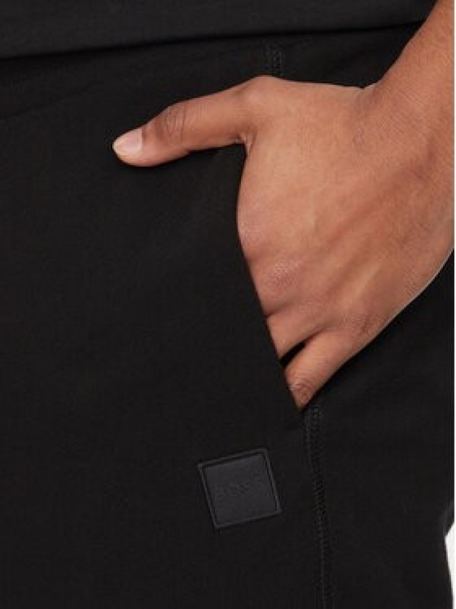 Boss Spodnie dresowe Sestart 50509303 Czarny Regular Fit