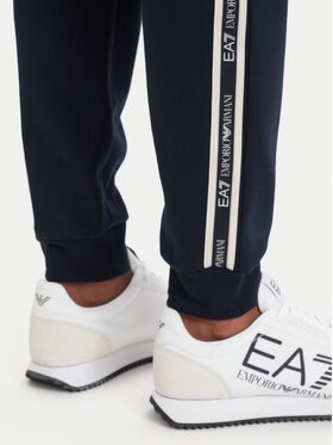 EA7 Emporio Armani Spodnie dresowe 7M002198 AF10377 UB102 Granatowy Slim Fit
