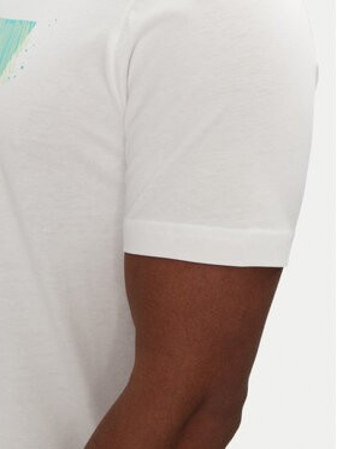 Puma T-Shirt Graphics Photoprint 684836 Biały Regular Fit