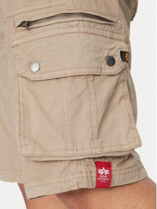 Alpha Industries Szorty materiałowe 136250 Beżowy Regular Fit