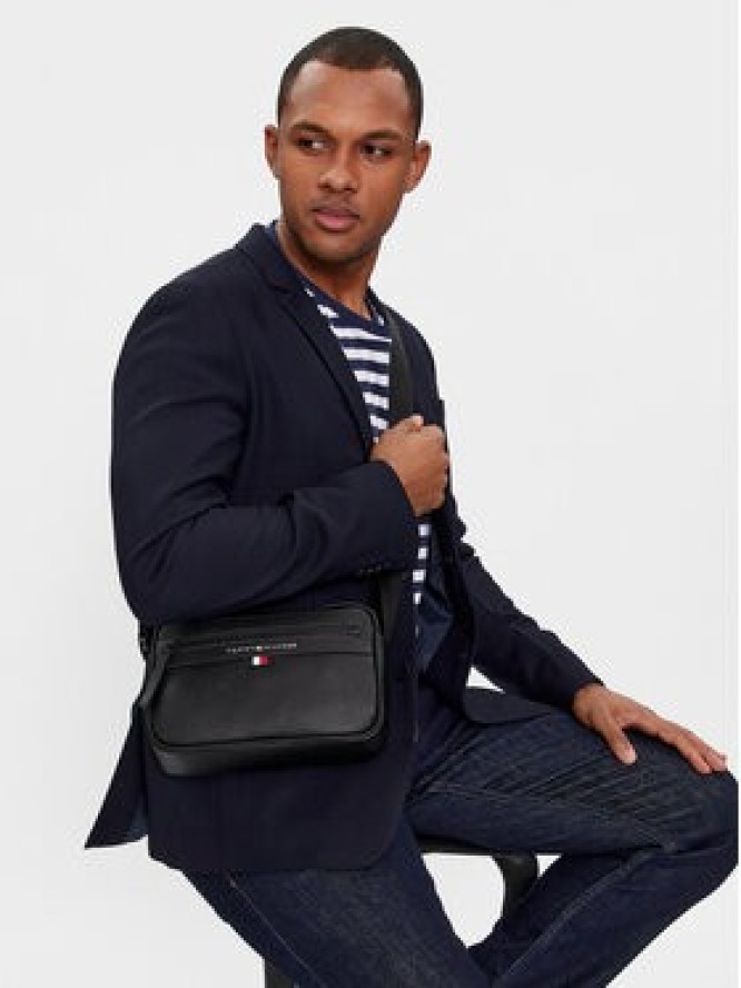 Tommy Hilfiger Saszetka Essential Pu Ew Reporter AM0AM12093 Czarny
