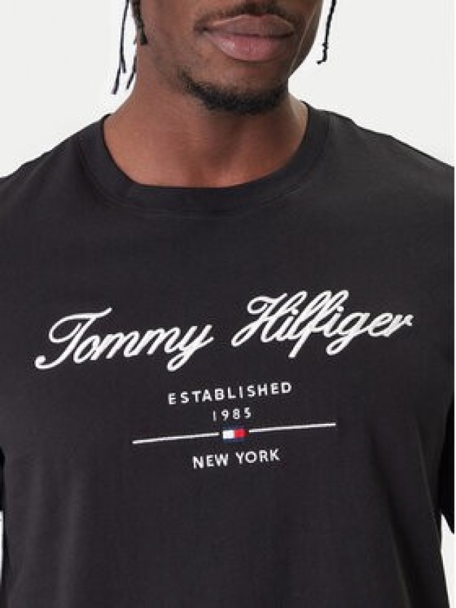 Tommy Hilfiger T-Shirt Script Logo MW0MW33691 Czarny Regular Fit