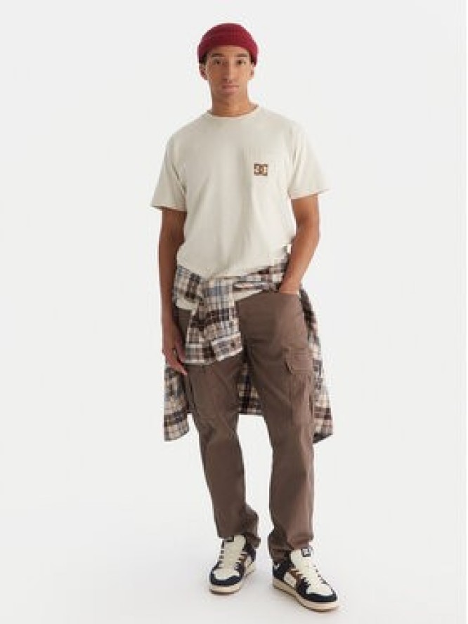 DC Shoes T-Shirt Star Pocket ADYZT05377 Beżowy Regular Fit